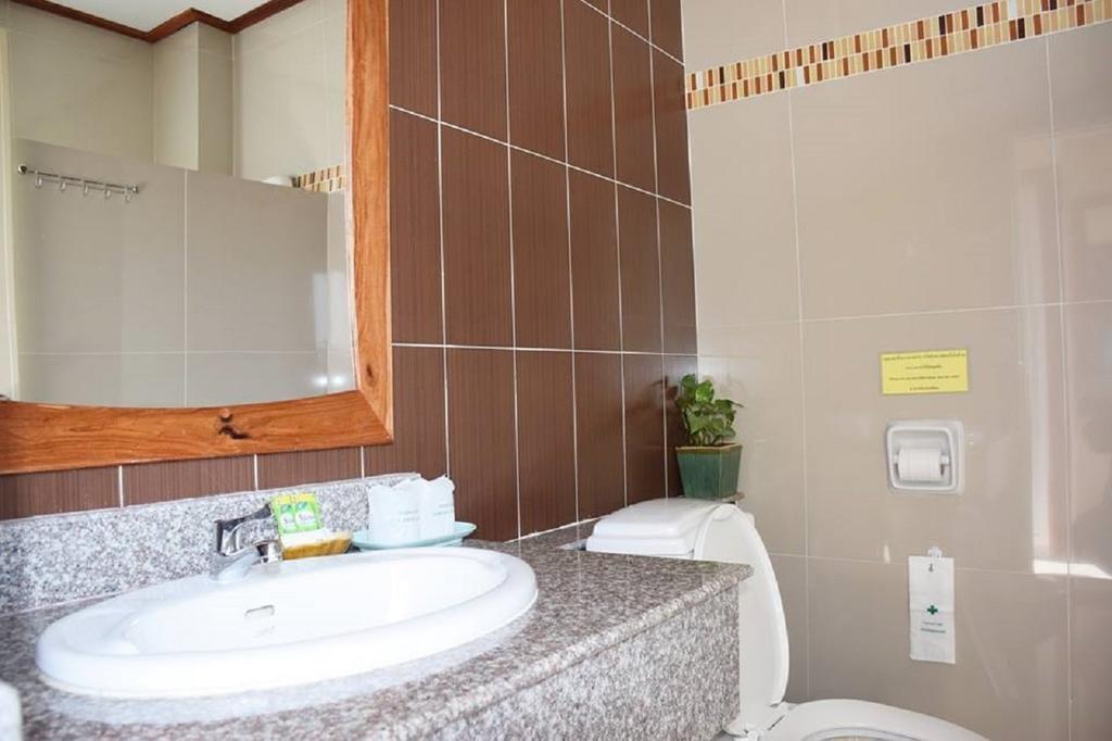 Np Residence Nakhon Phanom Room photo