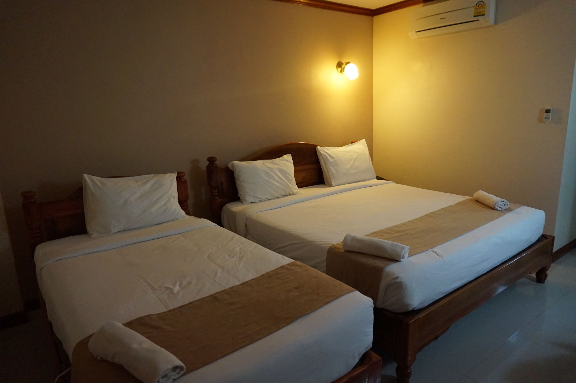 Np Residence Nakhon Phanom Exterior photo