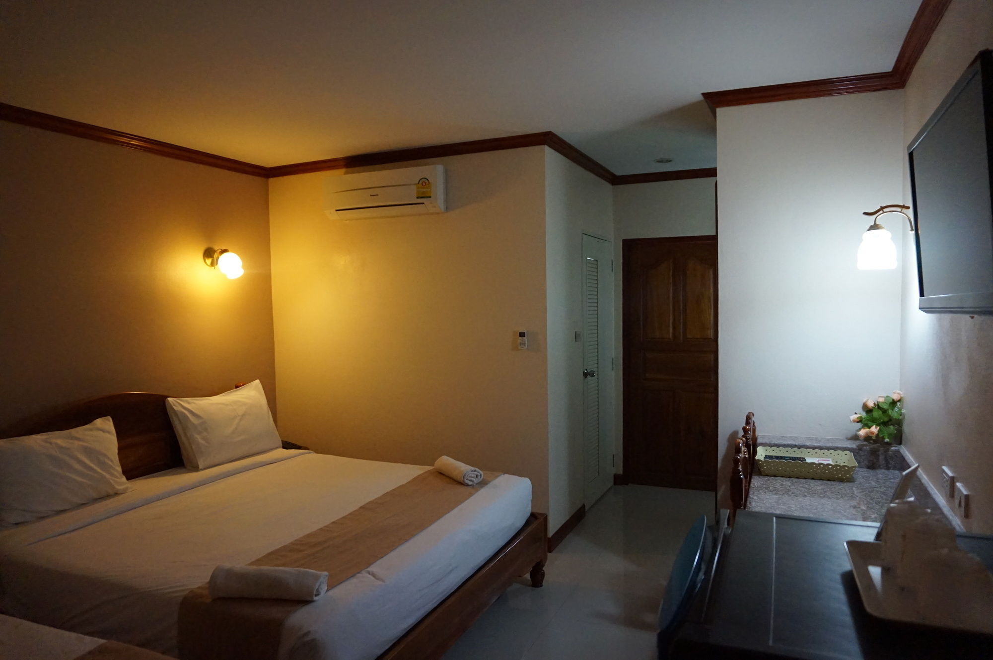 Np Residence Nakhon Phanom Exterior photo